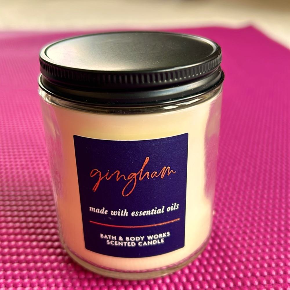 Bath and Bodyworks single wick candle.